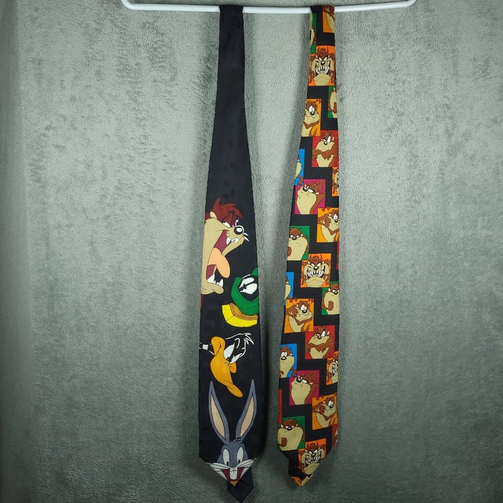2 Vintage 1995 Looney Tunes Ties Mania Bugs Marvin Daffy Taz Cartoon Necktie